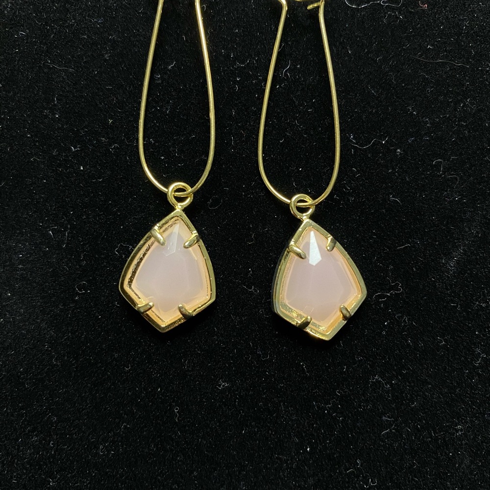 Jewelry - Picture 2 of 3